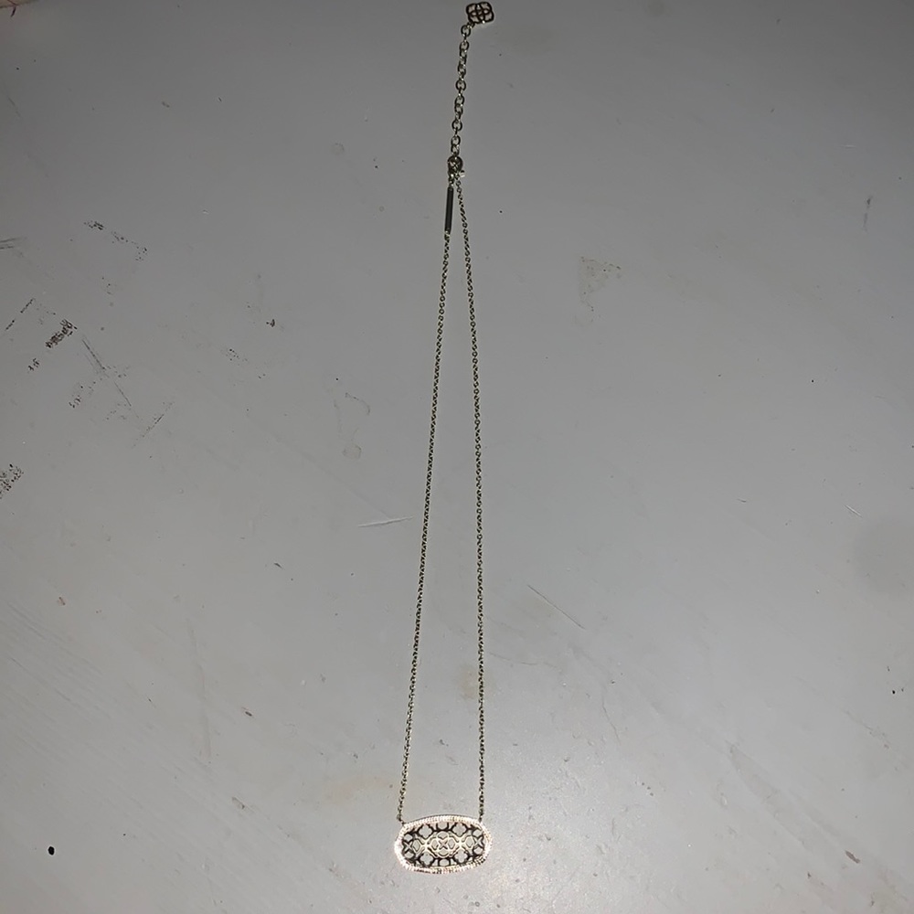 Kendra Scott Necklace
